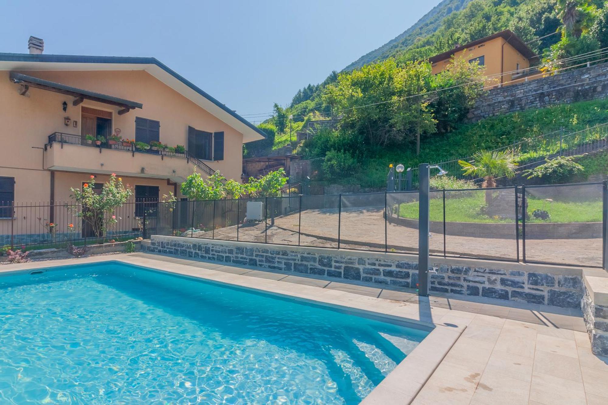 Ninfea Apartments By Wonderful Italy Lezzeno Ngoại thất bức ảnh